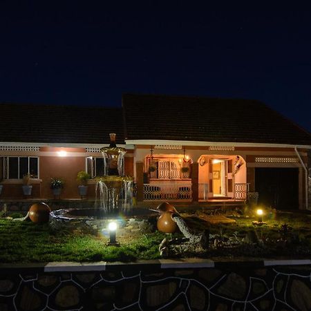 Lake Victoria Country Home عنتيبي المظهر الخارجي الصورة